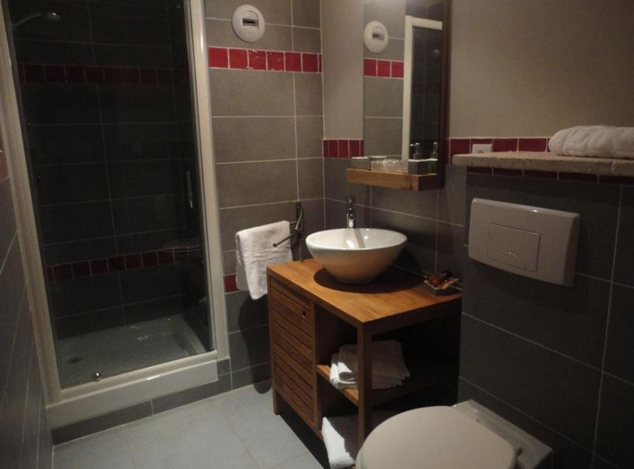 L'Hotellerie Kouros Cuers Cameră foto